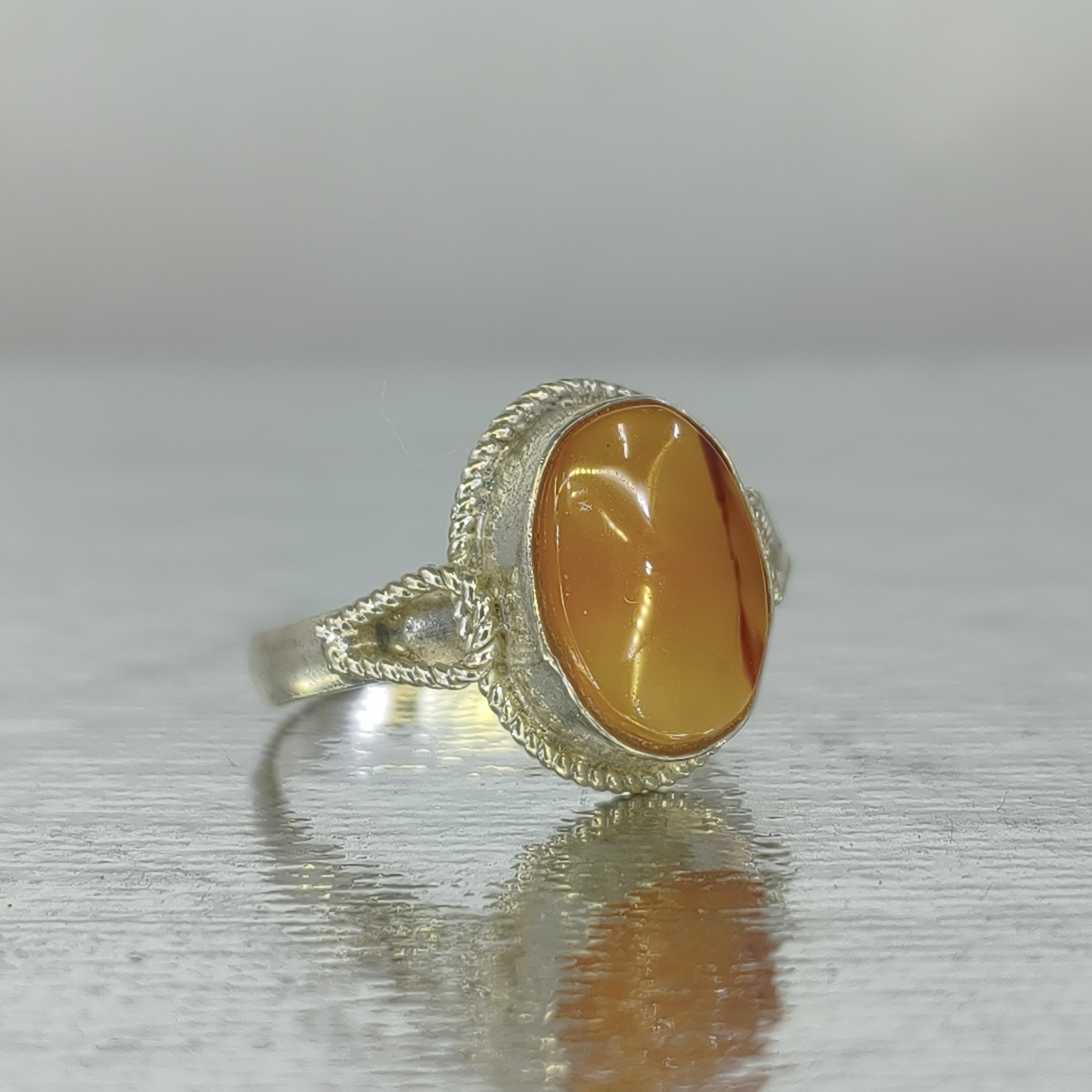 انگشتر نقره زنانه دست ساز عقیق یمن