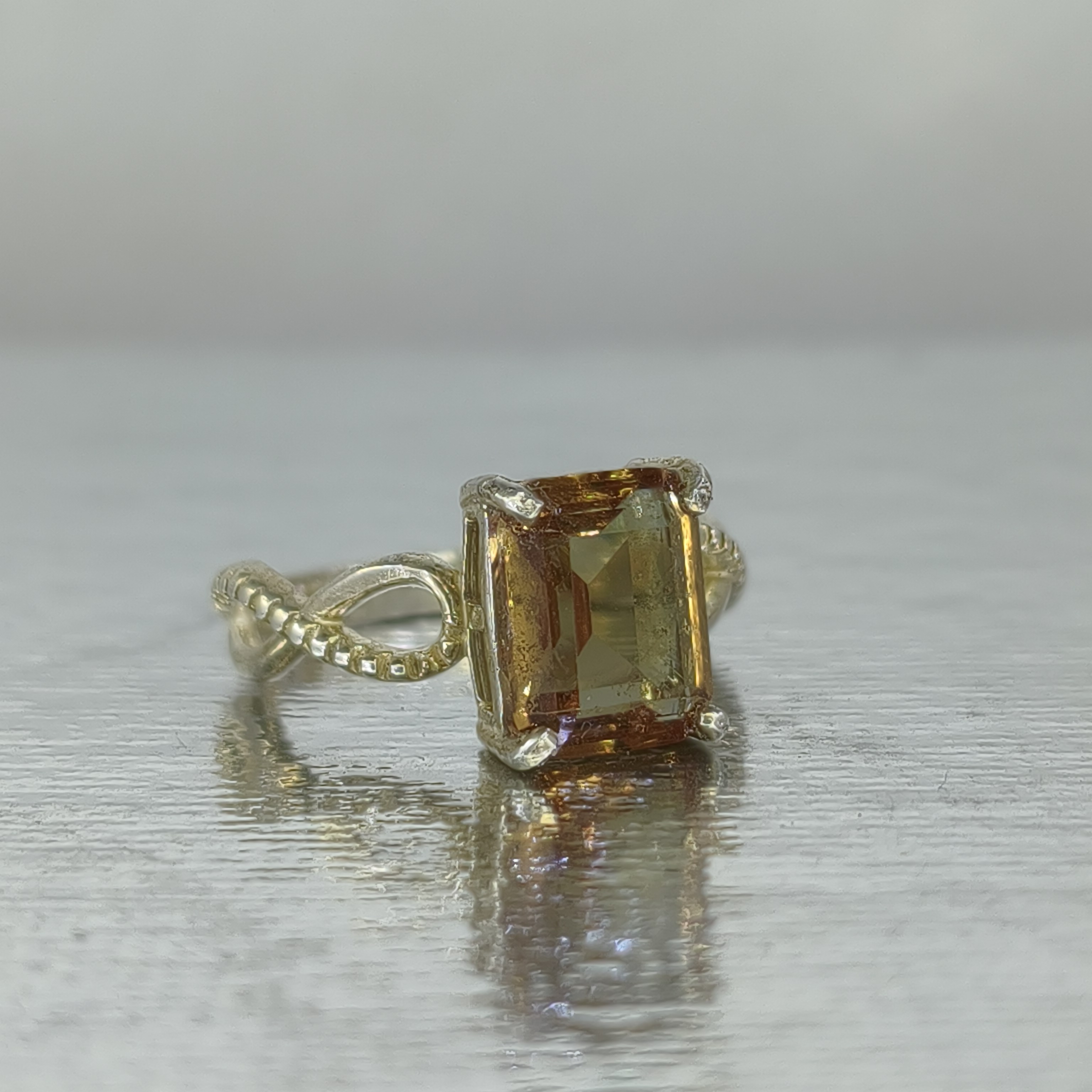 انگشتر نقره زنانه یاقوت الکساندریت