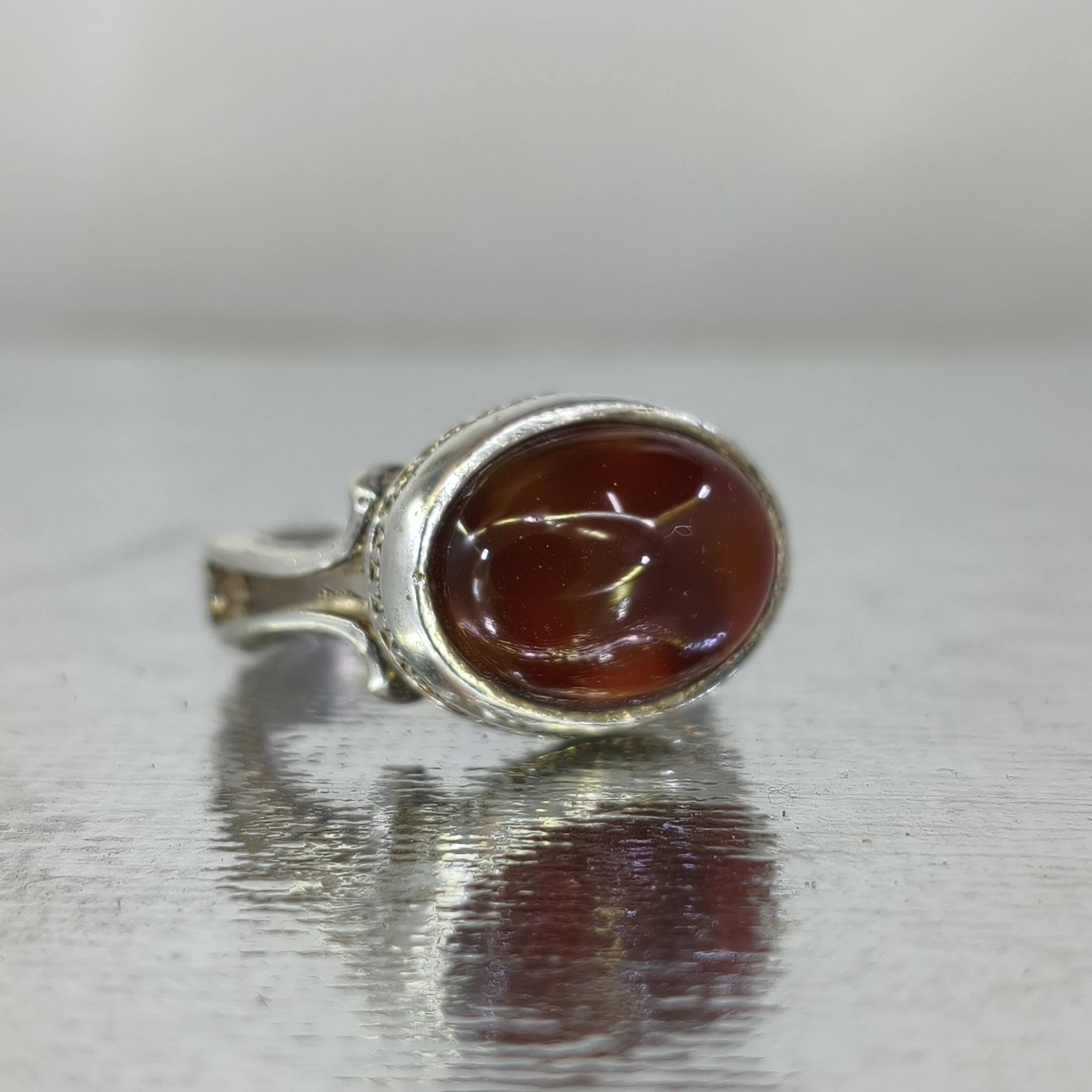 انگشتر مردانه عقیق سرخ طرح صفوی