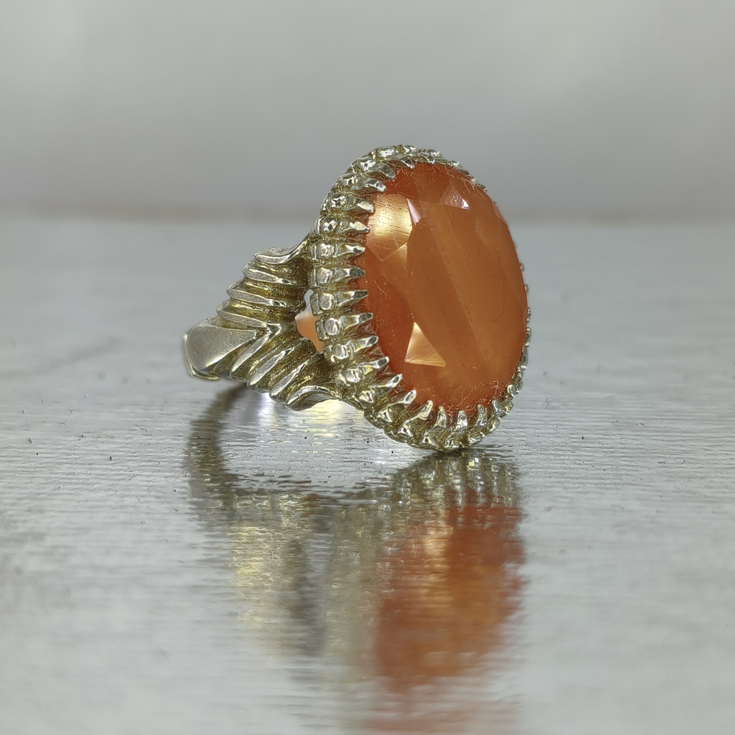 انگشتر مردانه عقیق یمنی تراش جواهری