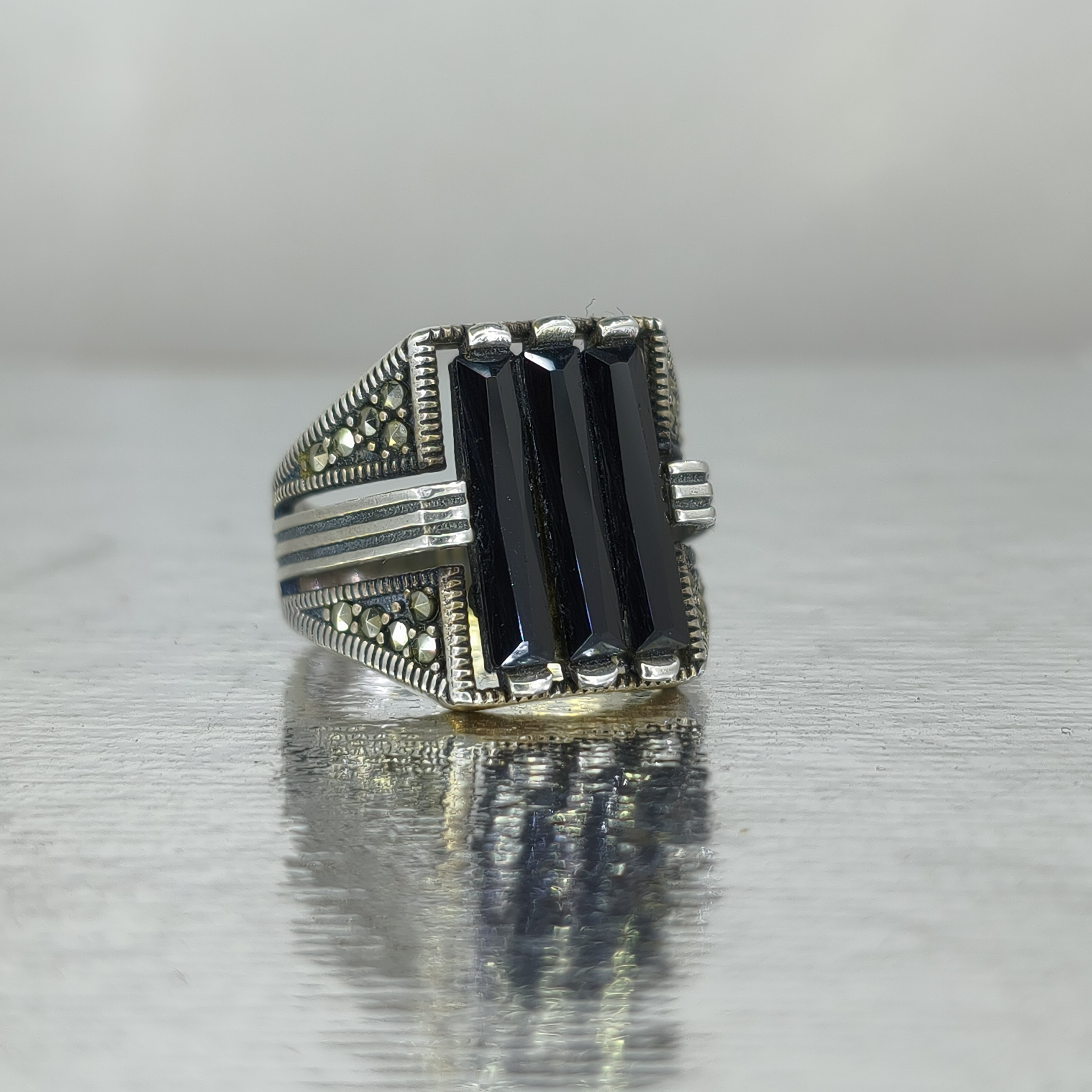 انگشتر مردانه نقره ترک نگین تورمالین سیاه تراش جواهری (استوک)